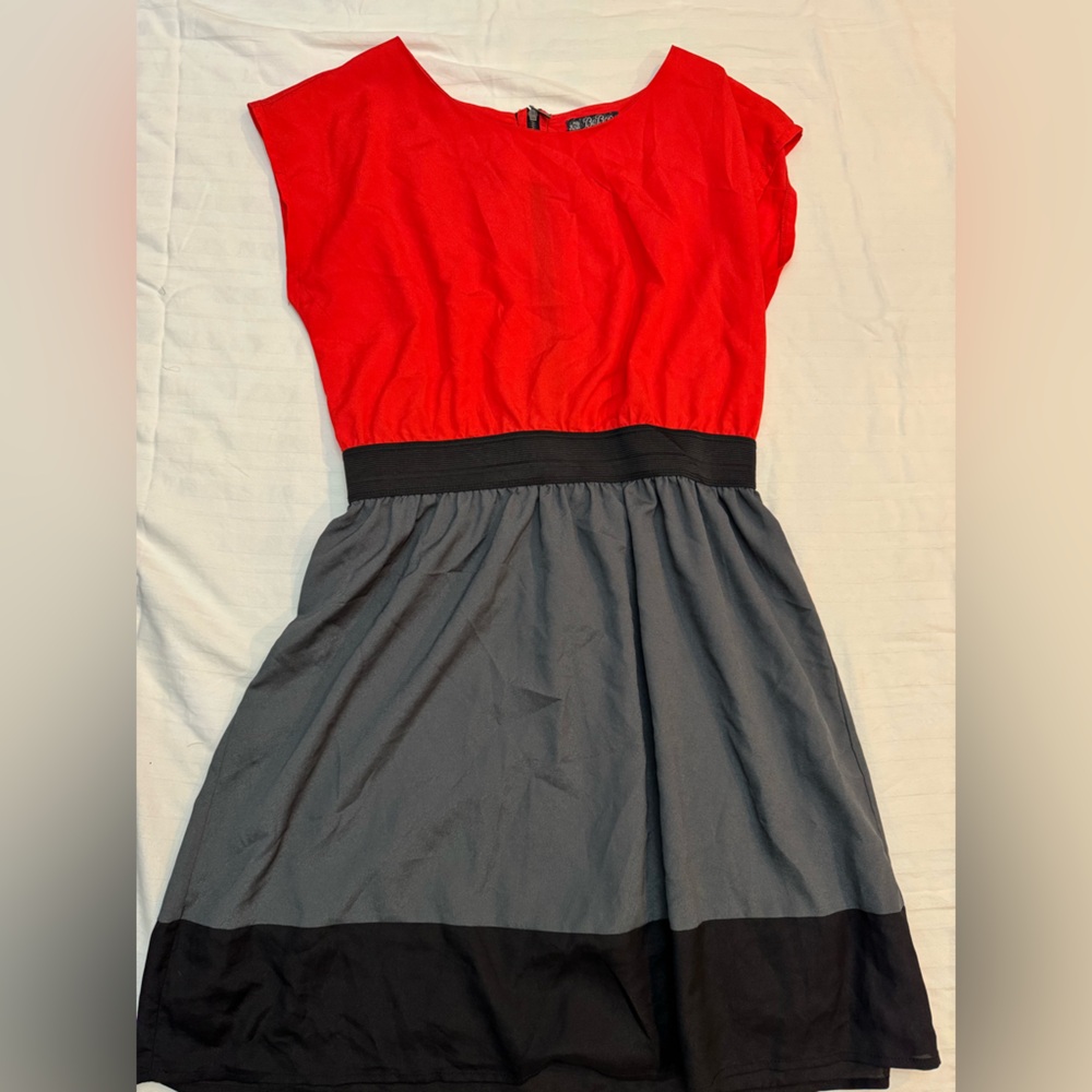 BeBop Coral and Gray Dress